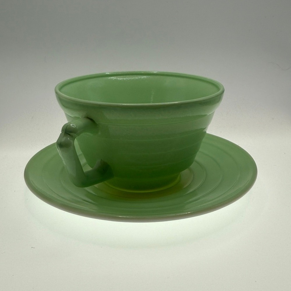 Hazel-Atlas Green Milk Glass Moderntone Cup and Saucer Set Vintage Art Deco - Picture 4 of 13